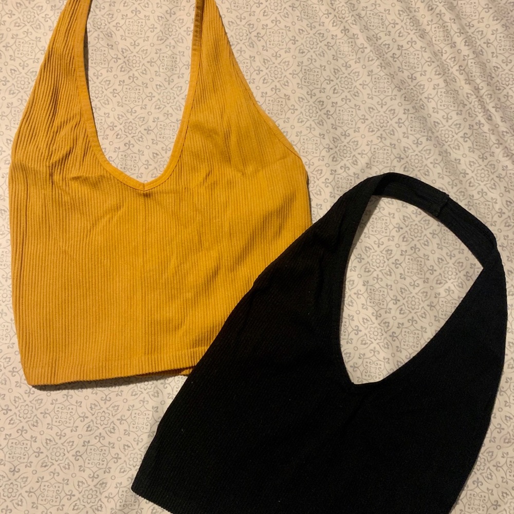 2 for $10 Ribbed halter crop tops 💕